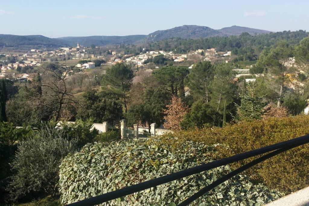 Elegante Villa De 180M3 Avec La Superbe Vue Connaux Εξωτερικό φωτογραφία